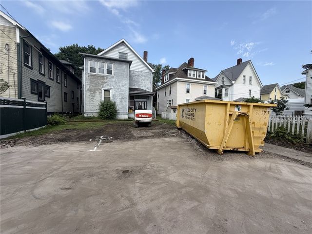 328 5th Avenue, New Kensington, PA 15068