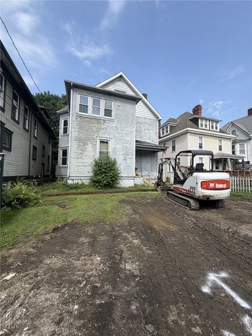 328 5th Avenue, New Kensington, PA 15068