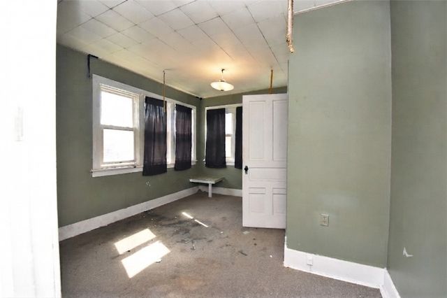 328 5th Avenue, New Kensington, PA 15068