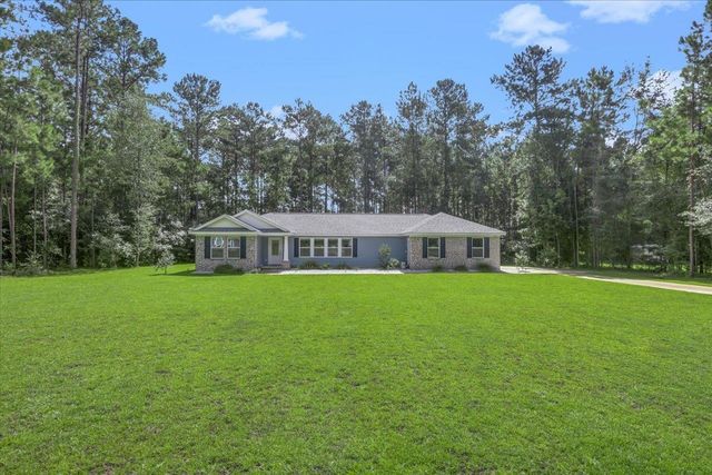 175 Oak Grove Lane, Quincy, FL 32351