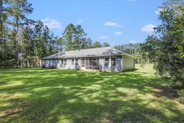 175 Oak Grove Lane, Quincy, FL 32351