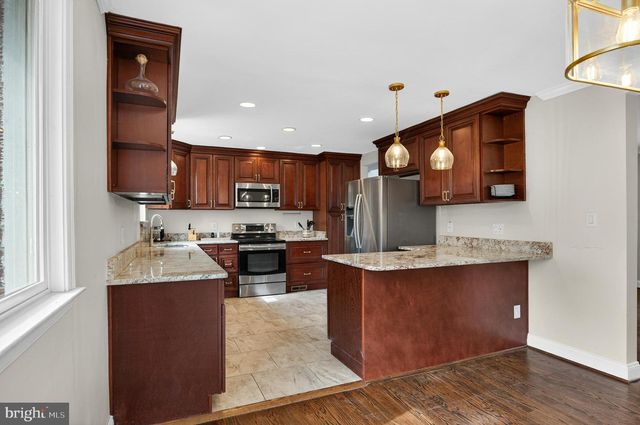 6351 MONTROSE ST, Alexandria, VA 22312