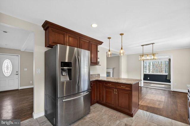 6351 MONTROSE ST, Alexandria, VA 22312