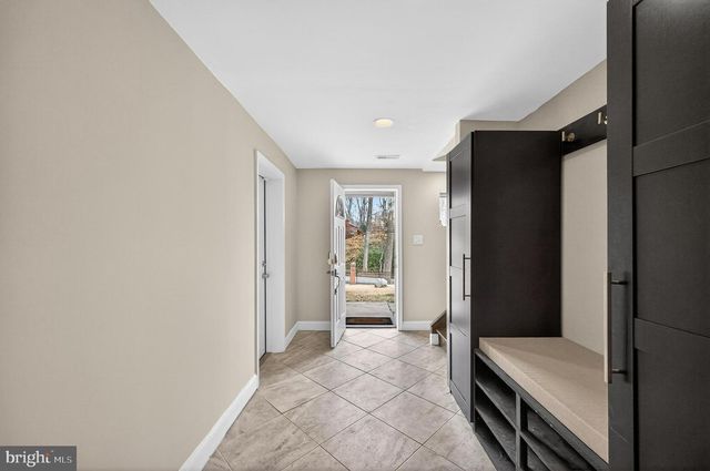 6351 MONTROSE ST, Alexandria, VA 22312