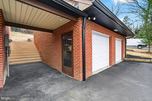 6351 MONTROSE ST, Alexandria, VA 22312