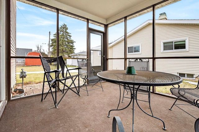 1041 SHANNON STREET, Neenah, WI 54956