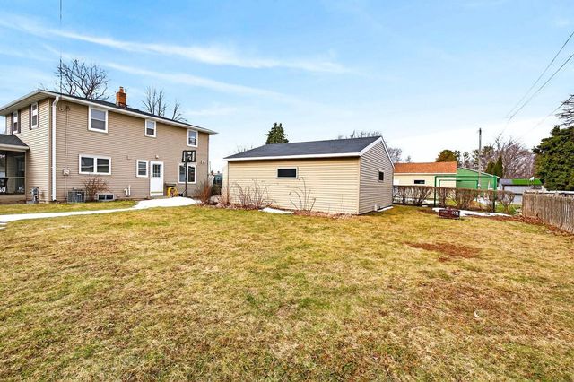 1041 SHANNON STREET, Neenah, WI 54956