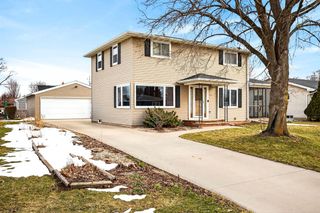 1041 SHANNON STREET, Neenah, WI 54956