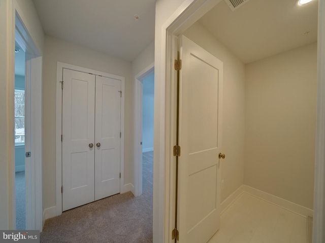 9429 FAIRVIEW AVE, Laurel, MD 20723