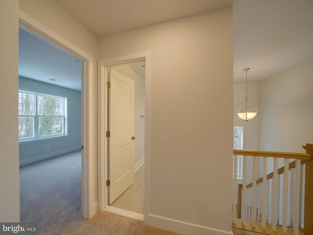 9429 FAIRVIEW AVE, Laurel, MD 20723