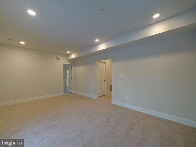 9429 FAIRVIEW AVE, Laurel, MD 20723