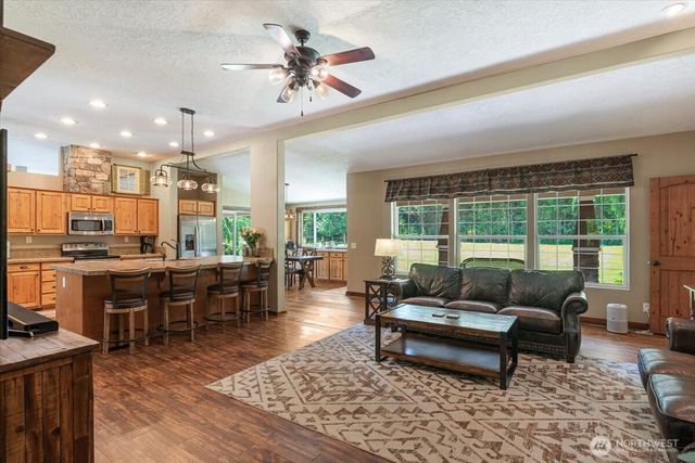 13617 150th Street NE, Arlington, WA 98223