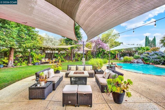 2701 Serene Ct, Brentwood, CA 94513