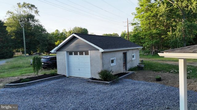 271 FRIENDSHIP RD, Cranbury, NJ 08512