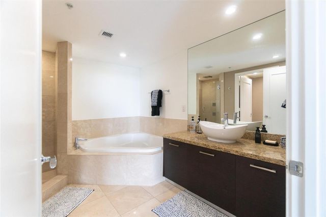 9400 W Bay Harbor Drive 503, Bay Harbor Islands, FL 33154