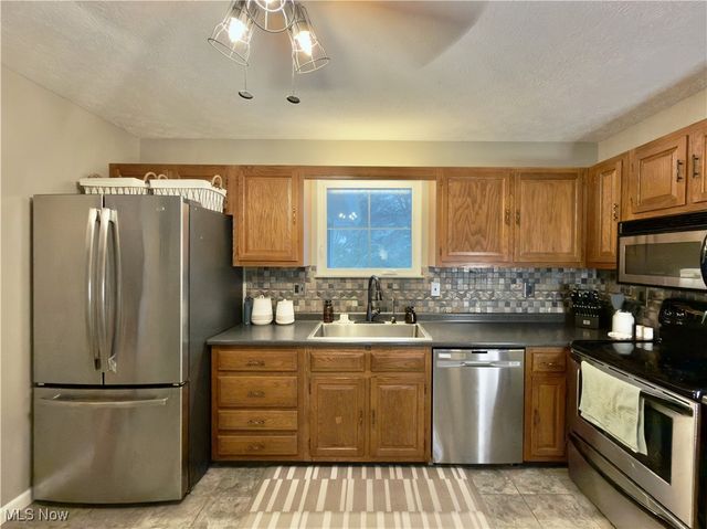 43 Romine Road, Washington, WV 26181