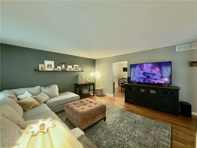 43 Romine Road, Washington, WV 26181