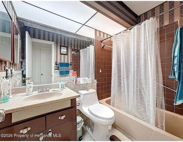 7569 Heather Walk Drive, Weeki Wachee, FL 34613