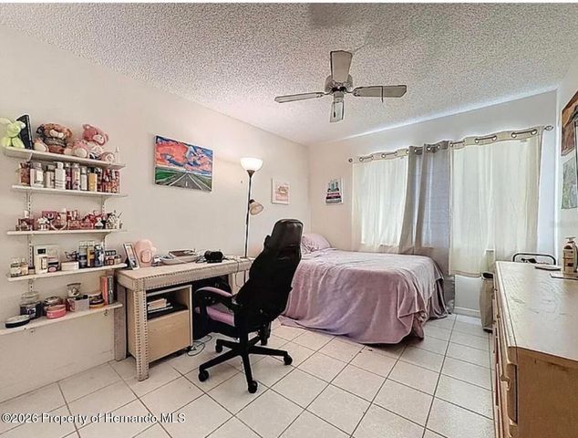 7569 Heather Walk Drive, Weeki Wachee, FL 34613