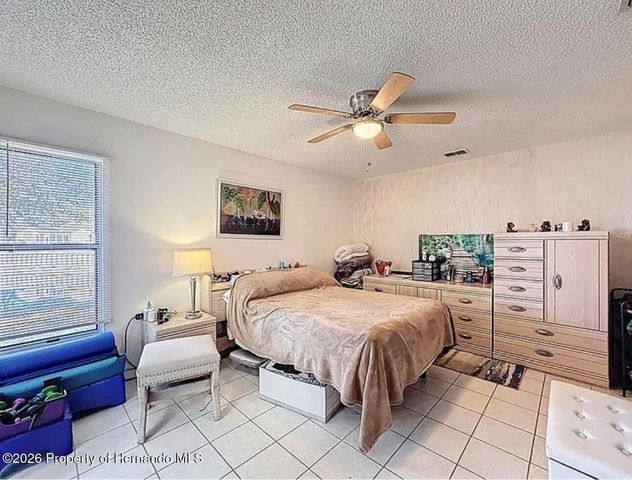 7569 Heather Walk Drive, Weeki Wachee, FL 34613