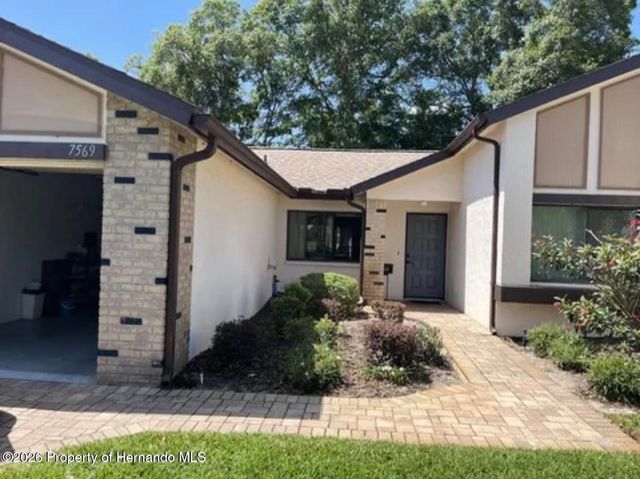 7569 Heather Walk Drive, Weeki Wachee, FL 34613