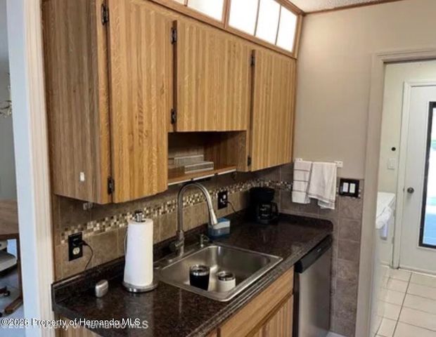 7569 Heather Walk Drive, Weeki Wachee, FL 34613