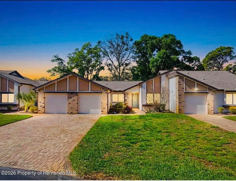 7569 Heather Walk Drive, Weeki Wachee, FL 34613