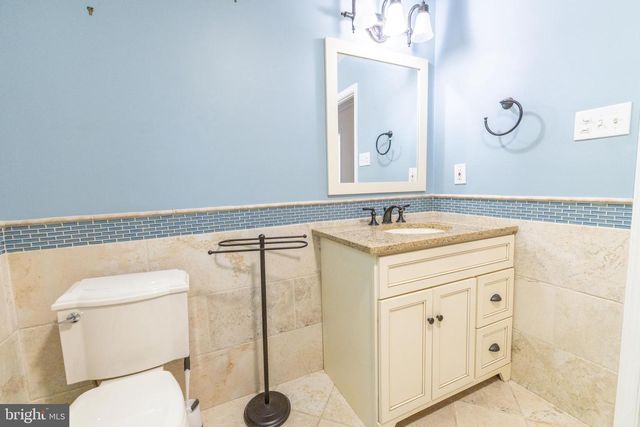 1141 SCHOOL HOUSE LN, West Chester, PA 19382