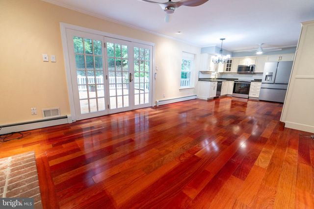 1141 SCHOOL HOUSE LN, West Chester, PA 19382