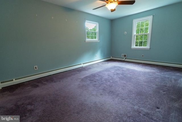 1141 SCHOOL HOUSE LN, West Chester, PA 19382