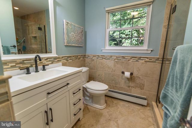 1141 SCHOOL HOUSE LN, West Chester, PA 19382