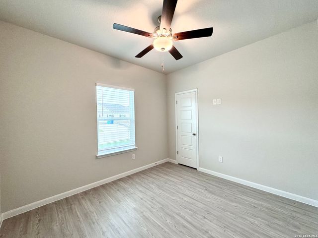 505 Hudson St, Seguin, TX 78155