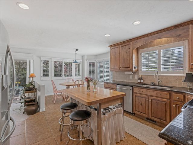 1441 E HEATHERTON WAY, Murray, UT 84121