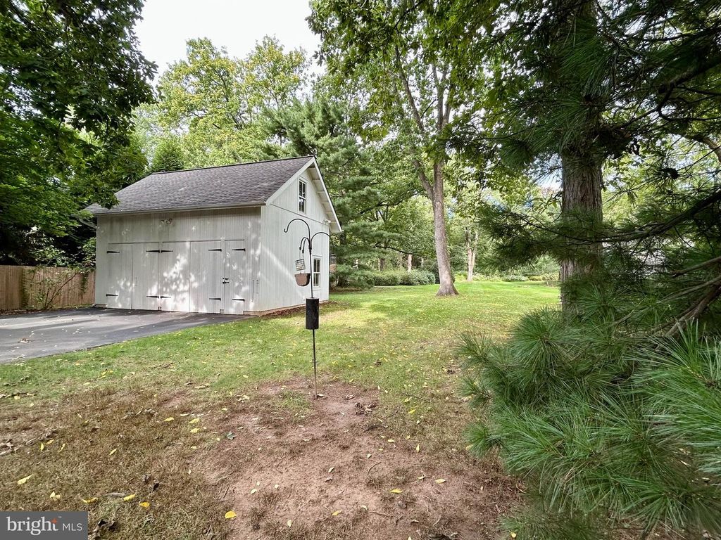 415 E COURT ST, DOYLESTOWN, PA 18901 — photo 5