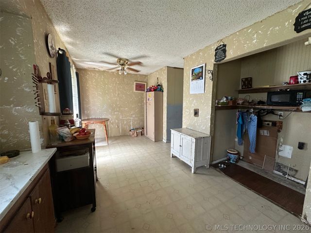 2002 N 15th Street, Mcalester, OK 74501
