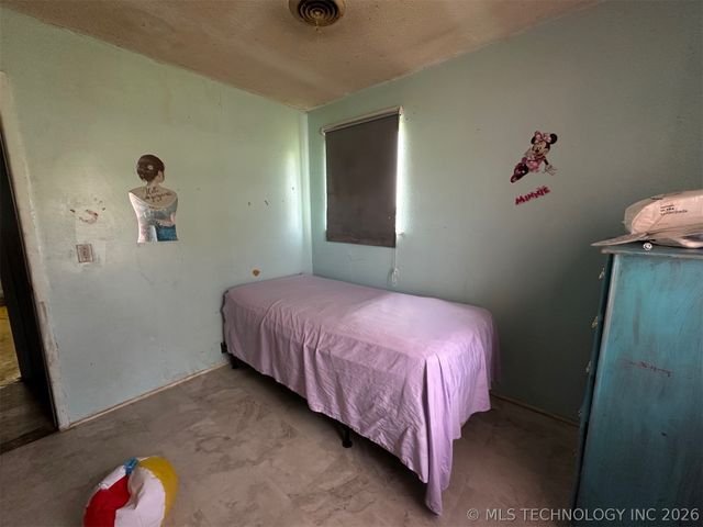 2002 N 15th Street, Mcalester, OK 74501