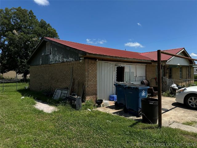 2002 N 15th Street, Mcalester, OK 74501