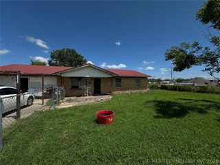 2002 N 15th Street, Mcalester, OK 74501