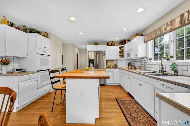 199 Taugwonk Road, Stonington, CT 06378
