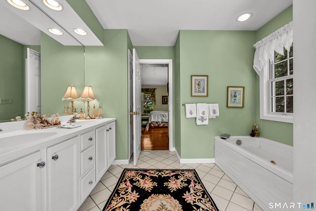 199 Taugwonk Road, Stonington, CT 06378