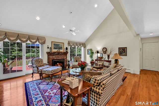 199 Taugwonk Road, Stonington, CT 06378