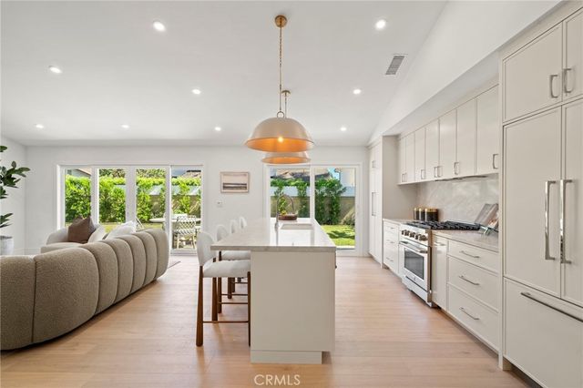 20852 Farnsworth Lane, Huntington Beach, CA 92646