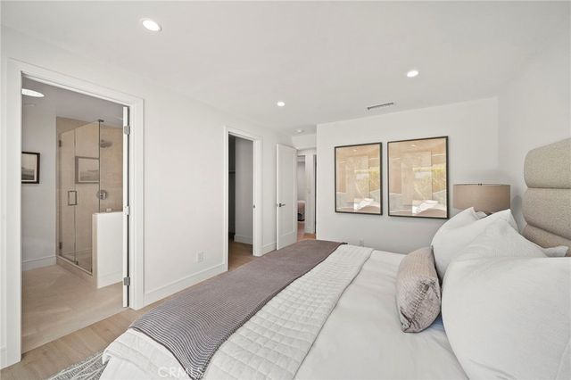 20852 Farnsworth Lane, Huntington Beach, CA 92646