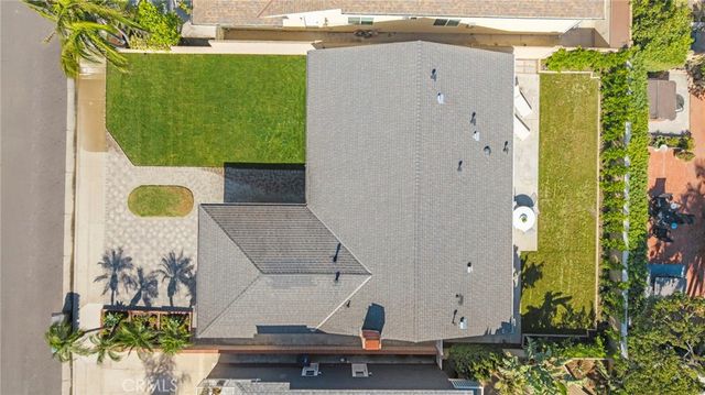 20852 Farnsworth Lane, Huntington Beach, CA 92646