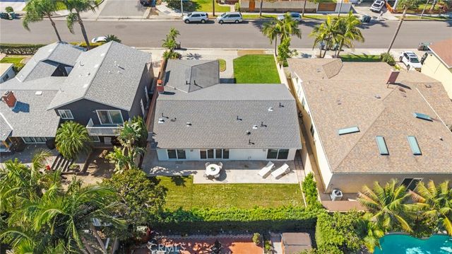 20852 Farnsworth Lane, Huntington Beach, CA 92646