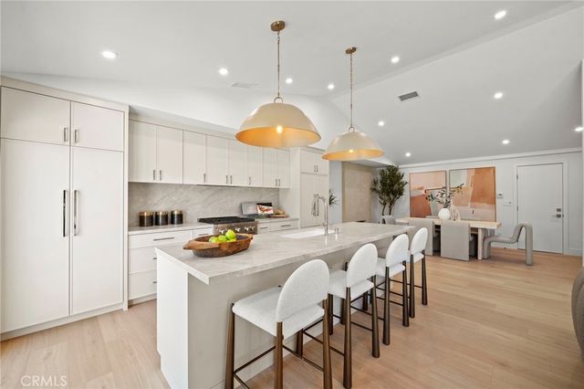 20852 Farnsworth Lane, Huntington Beach, CA 92646