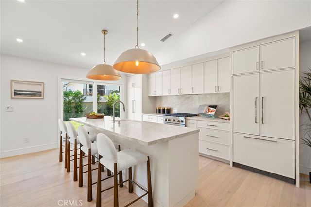20852 Farnsworth Lane, Huntington Beach, CA 92646