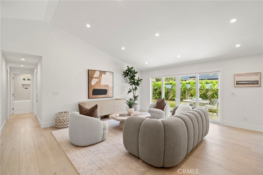 20852 Farnsworth Lane, Huntington Beach, CA 92646 — photo 4