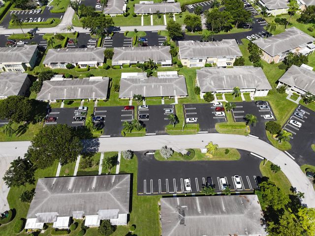 2521 Red Hibiscus Blvd 32-D, Delray Beach, FL 33445