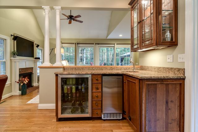 35 Johnson Drive, Holliston, MA 01746